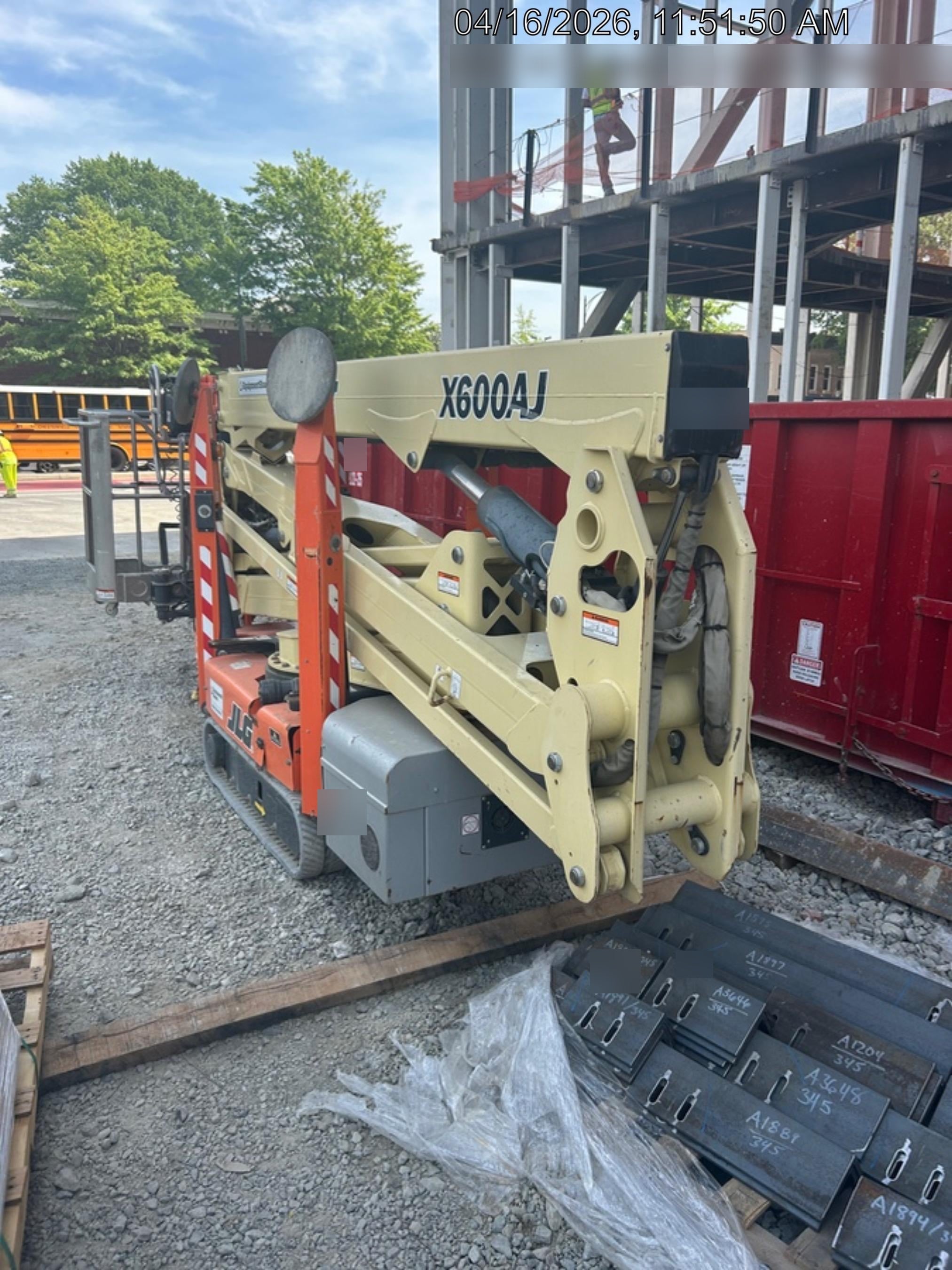 2019 JLG X600AJ