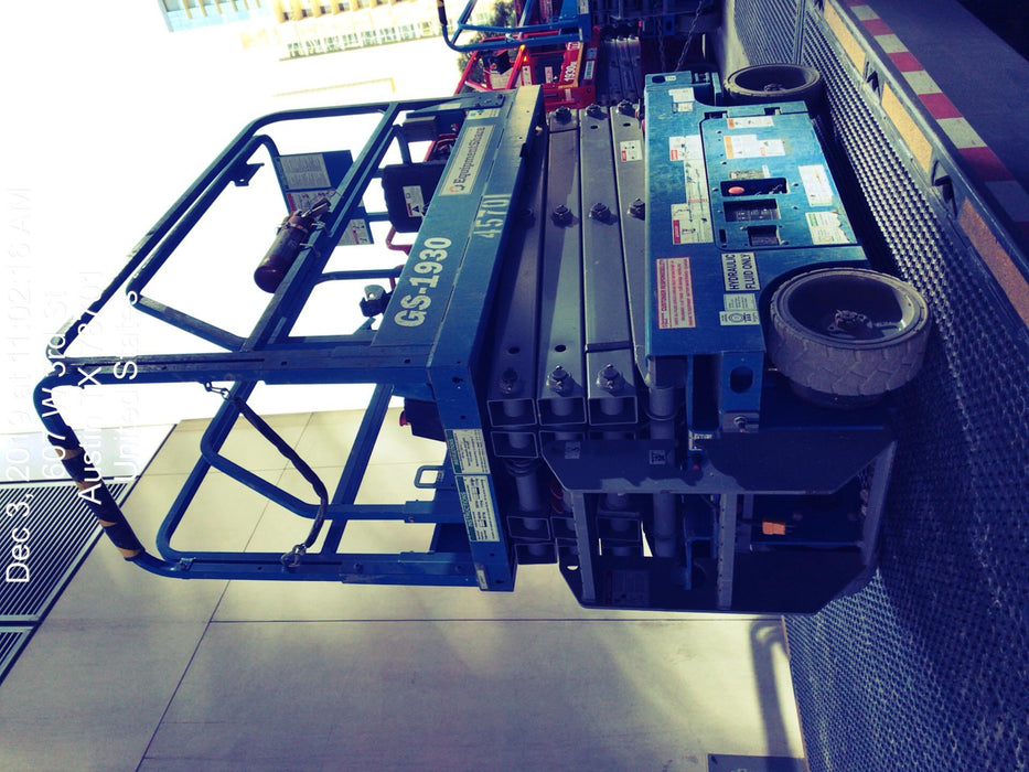 2019 Genie GS-1930 Fixed rails with chain Entry