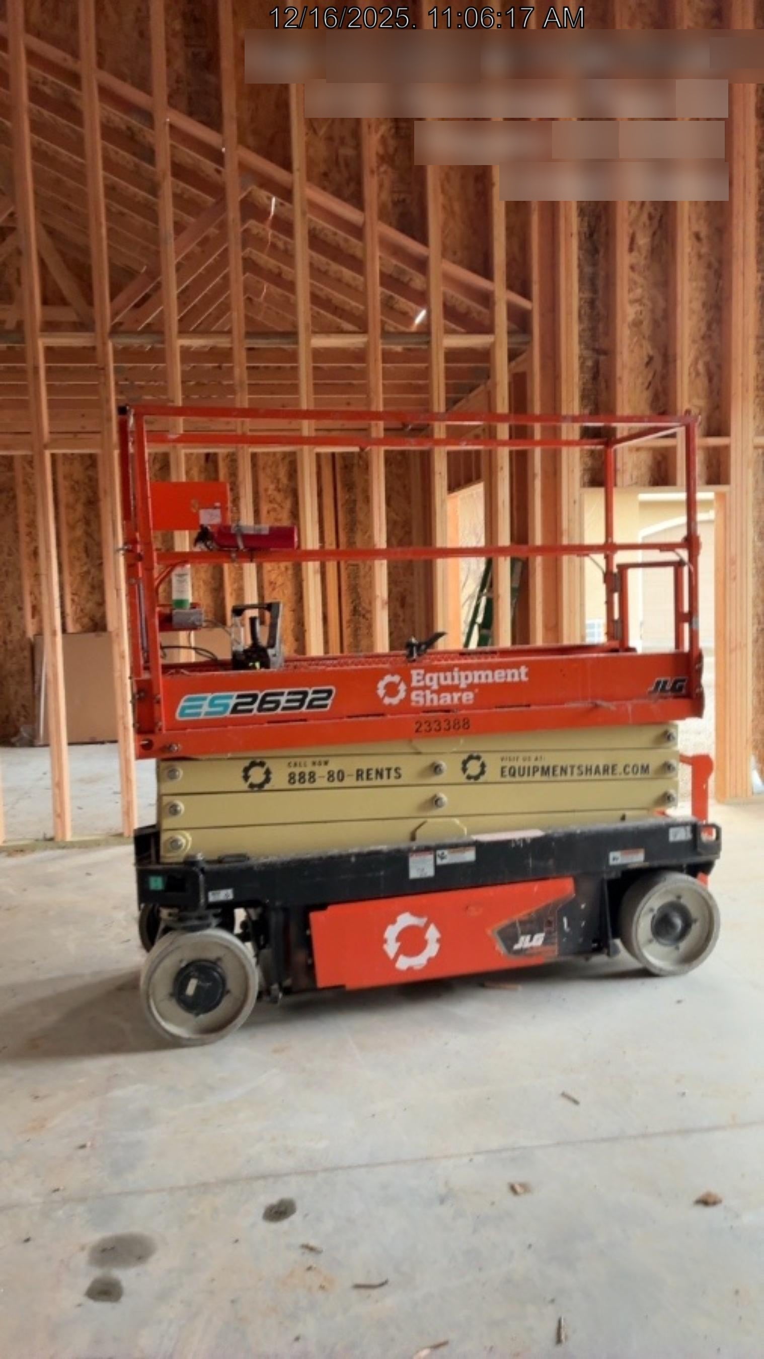 2022 JLG ES2632