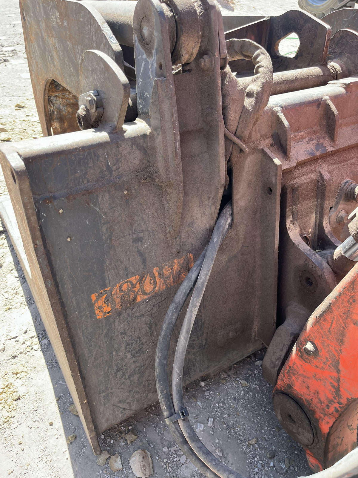 2019 PALADIN 76" Scrap Grapple Bucket - Paladin