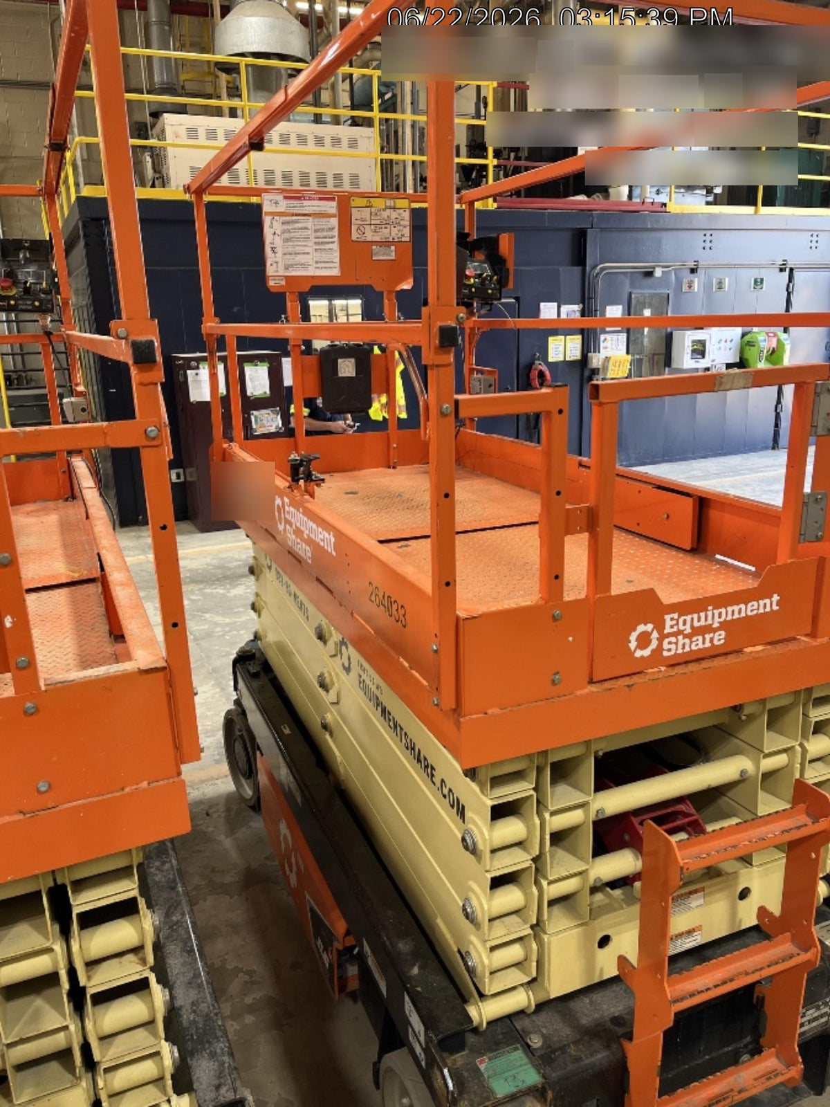 2022 JLG ES3246