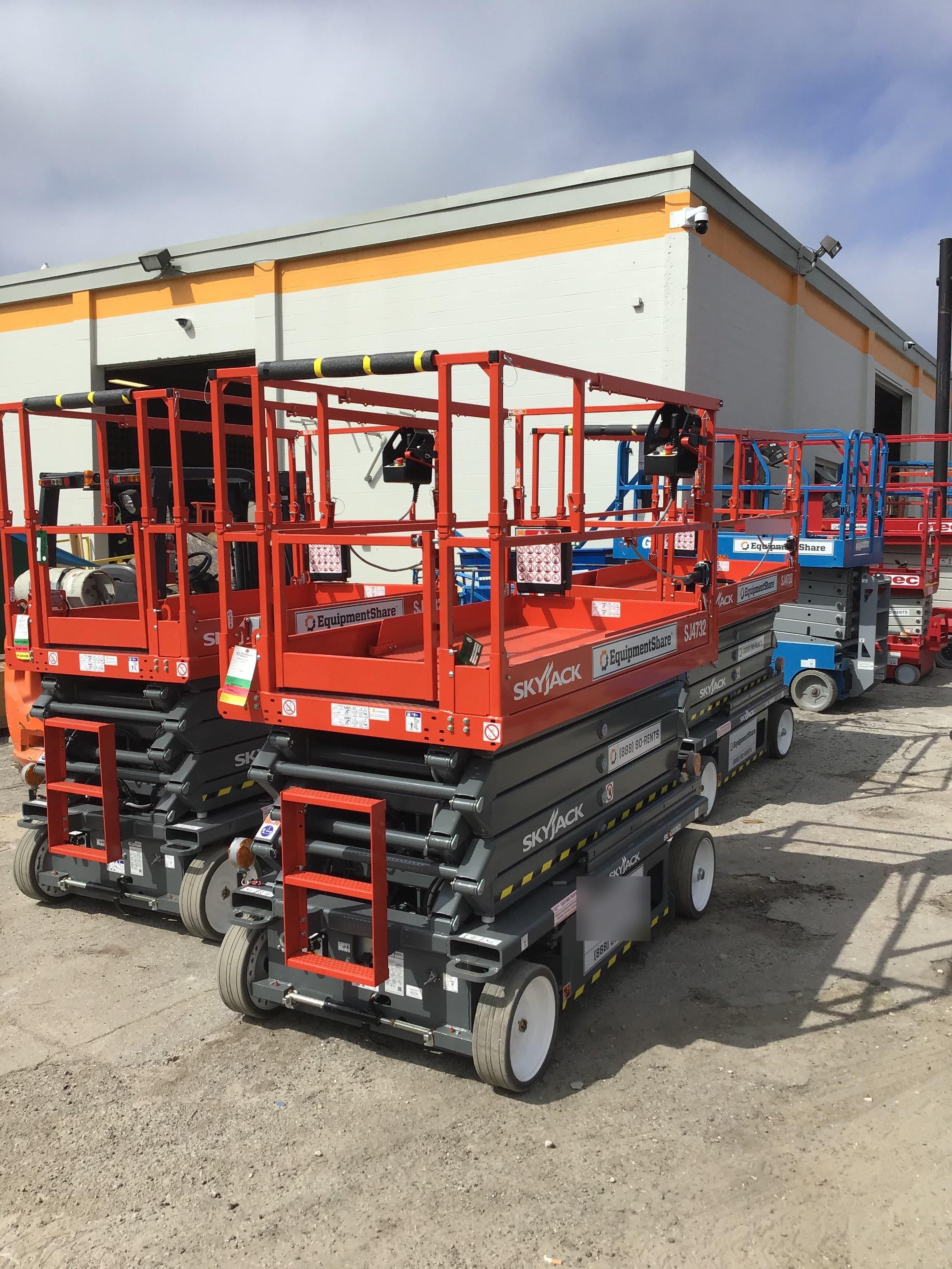 2021 SKYJACK SJ4732