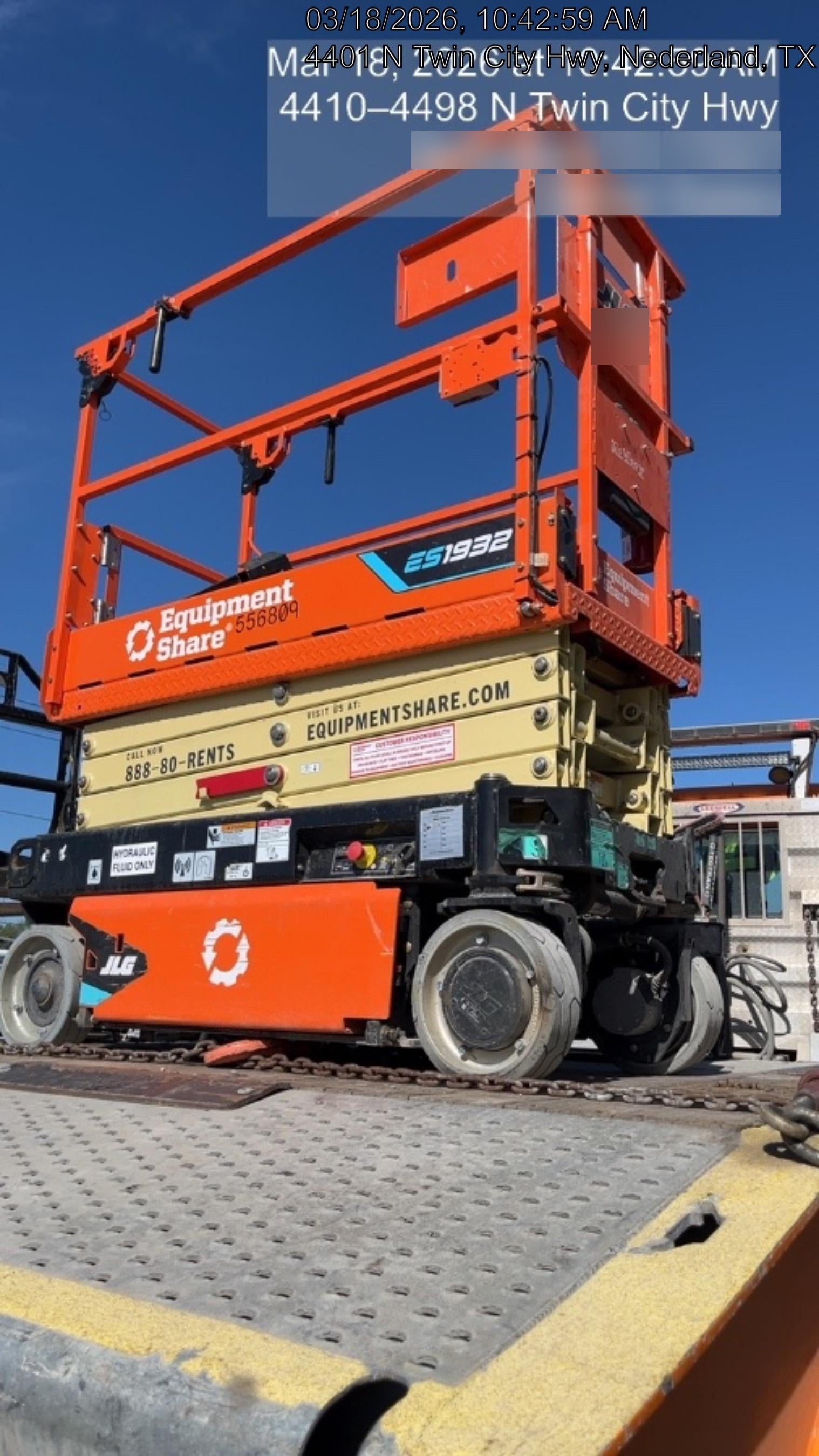2025 JLG ES1932