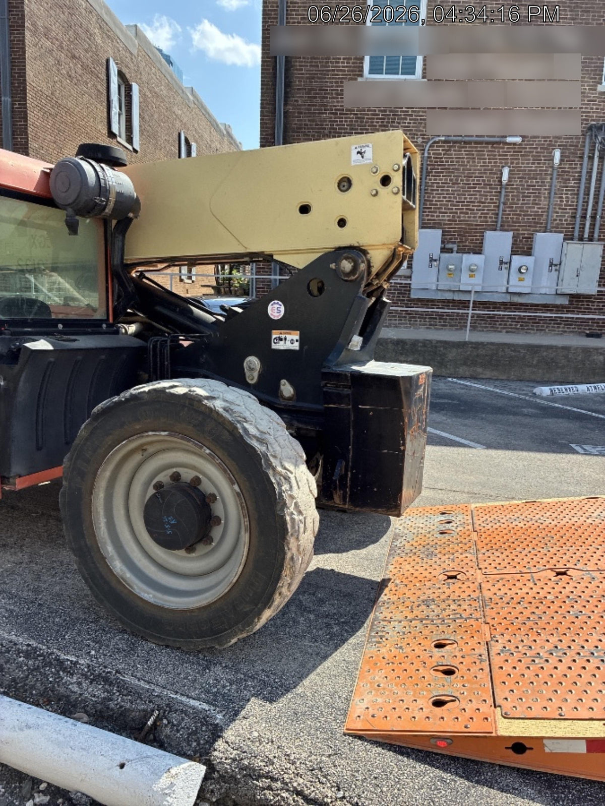 2008 JLG G9-43A