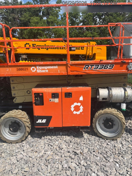 2023 JLG RT3369