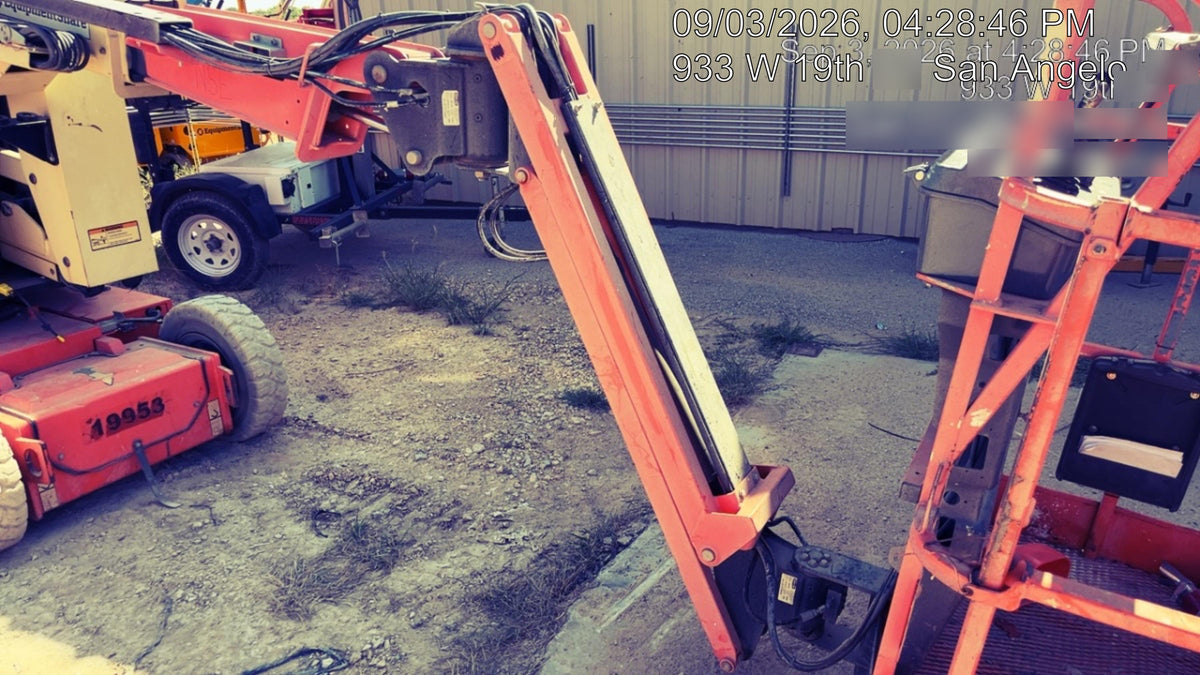 2019 JLG E300AJP