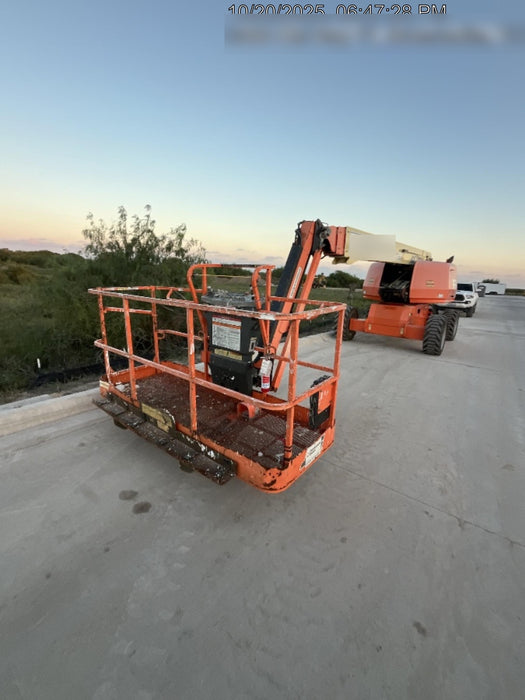 2019 JLG 660SJ