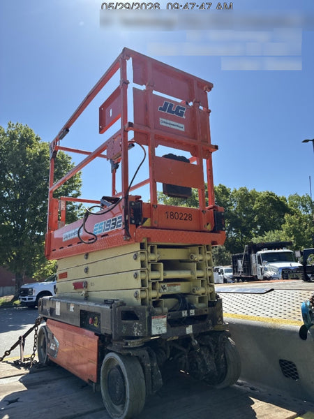 2021 JLG ES1932