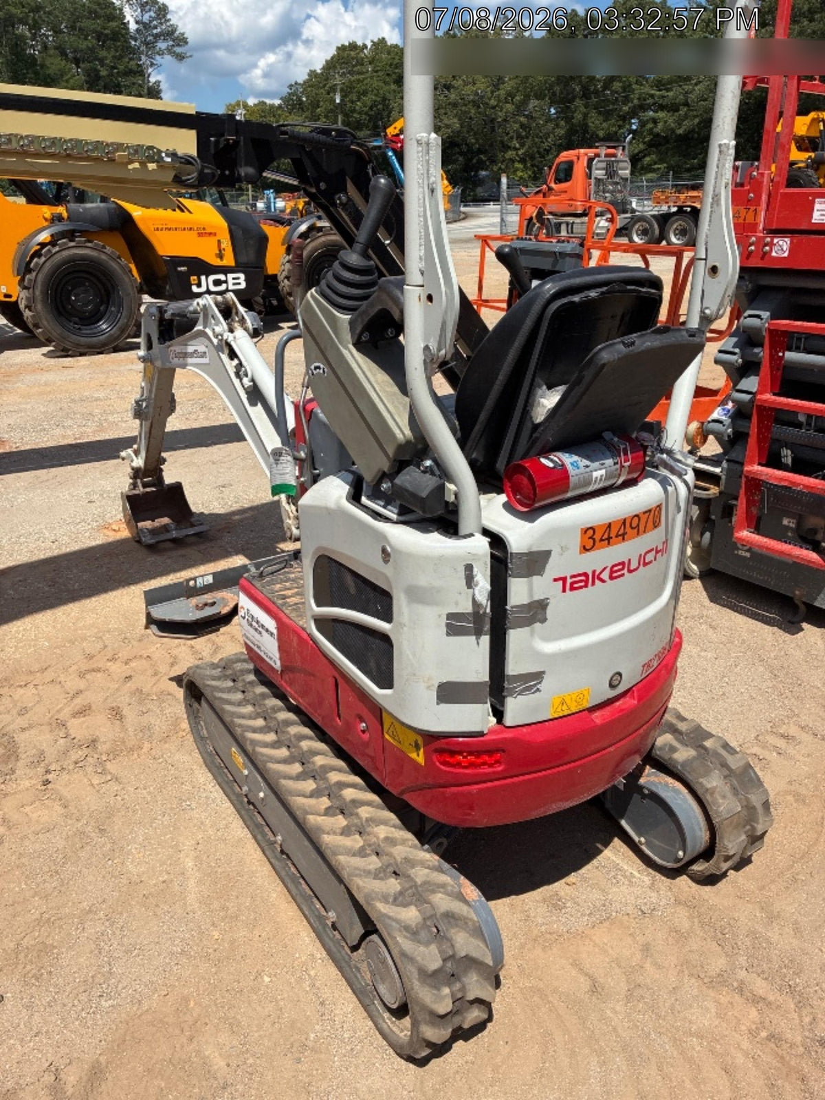 2023 TAKEUCHI TB210R
