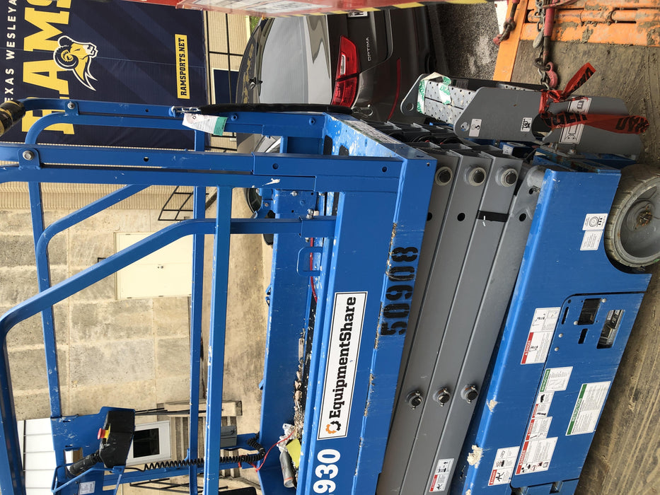 2019 Genie GS-1930 Fixed Rails with Chain Entry