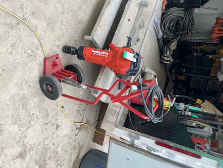 2023 HILTI TE 3000-AVR