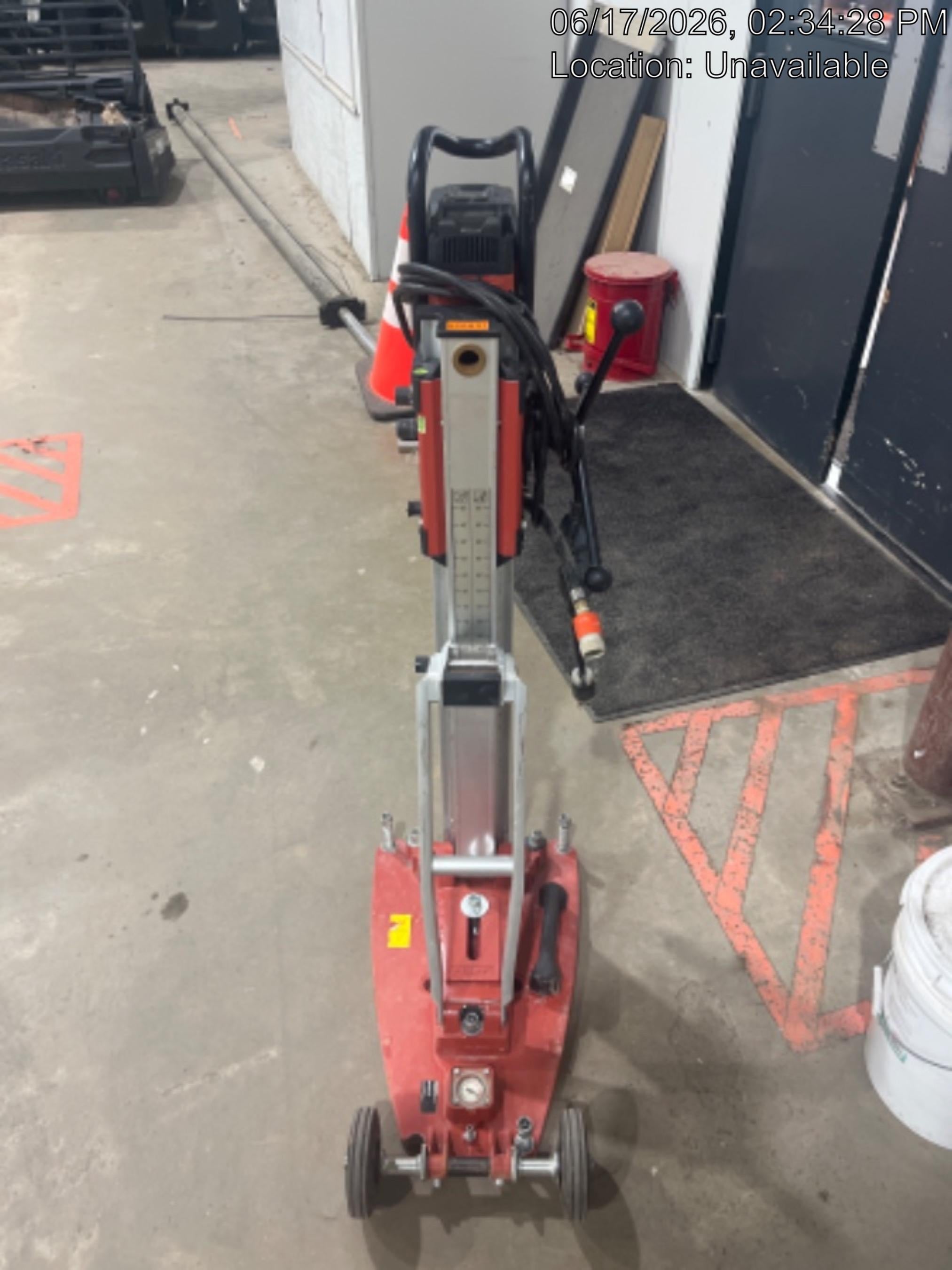 2023 HILTI DD250E