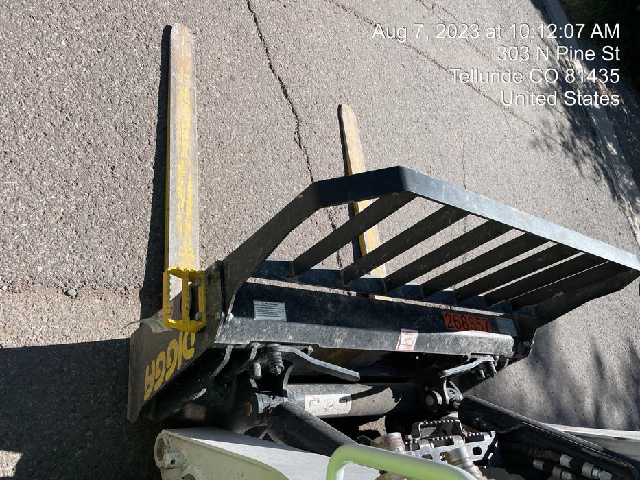 2022 DIGGA 48" Pallet Forks - Digga