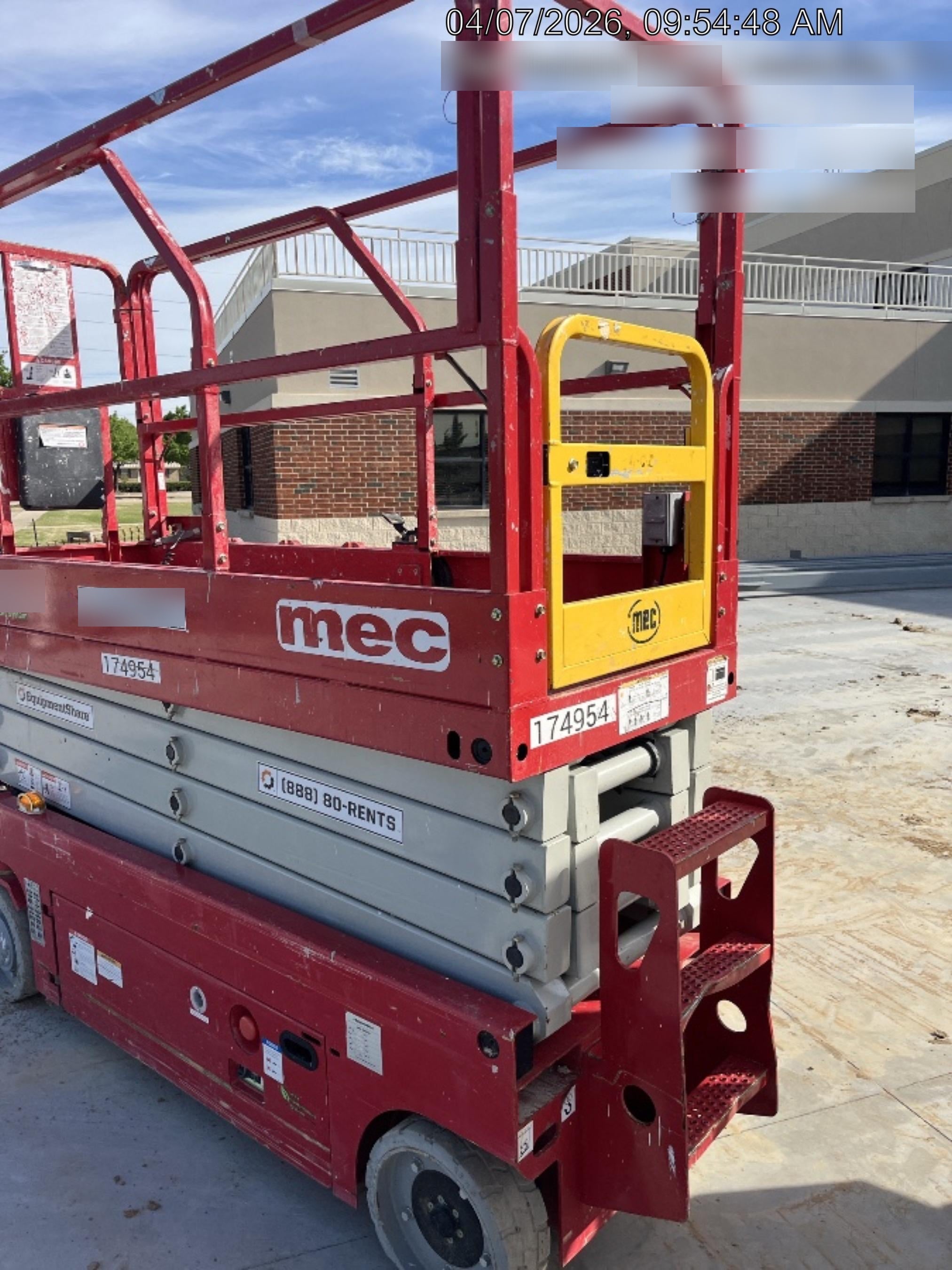 2021 MEC 2632SE