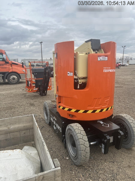 2025 JLG E300AJP