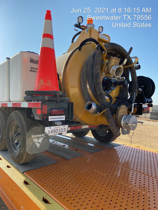 2021 Vac-Tron LP573XDT T4 Koehler Diesel Engine, 500 Gallon Debris Tank, x2 100 Gallon Water Tanks