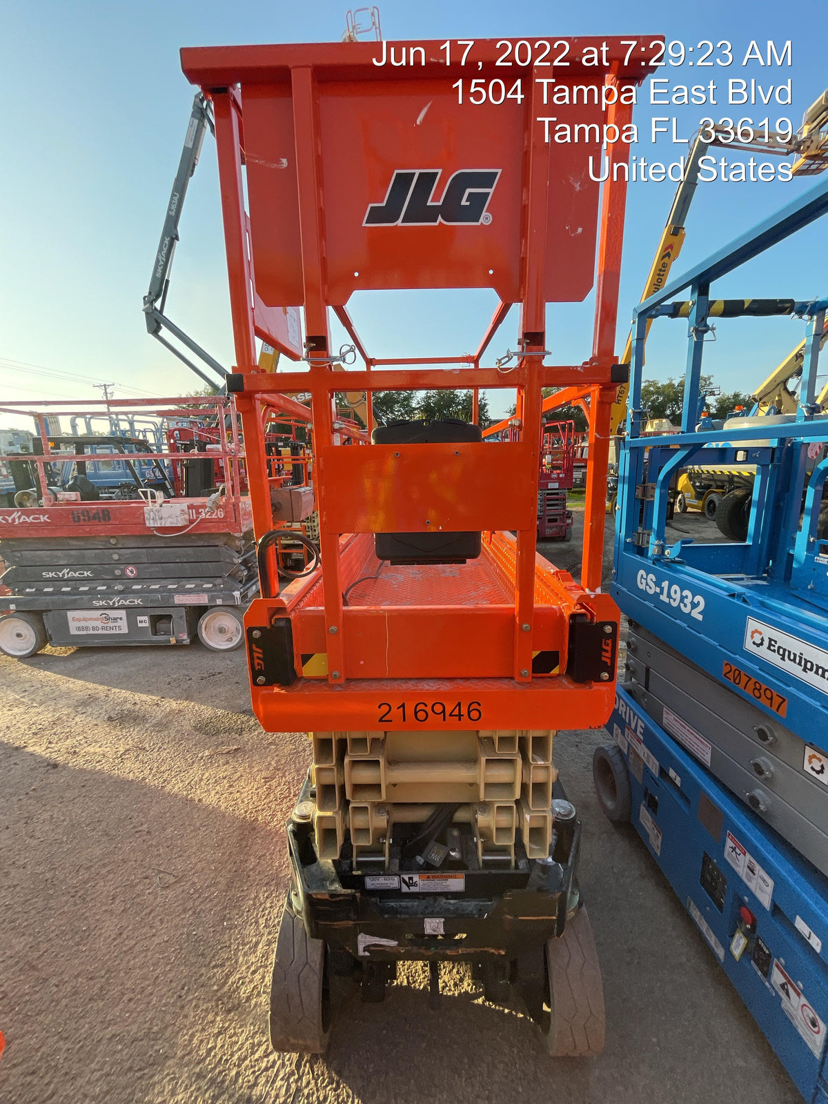 2022 JLG ES2632