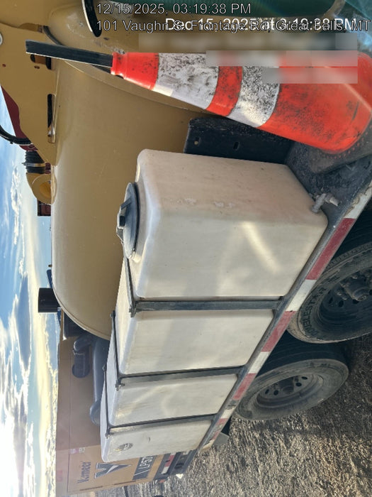 2022 Vac-Tron LP573XDT T4 Koehler Diesel Engine, 500 Gallon Debris Tank, x2 100 Gallon Water Tanks