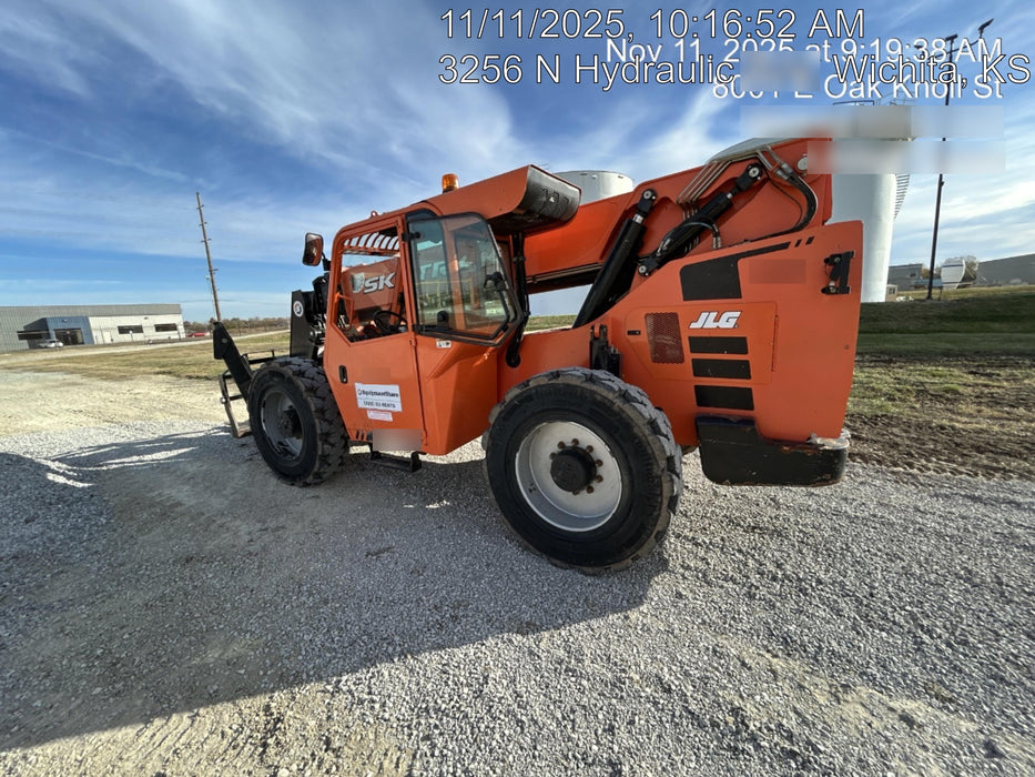 2019 Skytrak 10054 Cab/Heat/AC, 74 Hp Engine, Solid Tires, Work Light Package, Beacon w/60" Carriage, 60" Forks