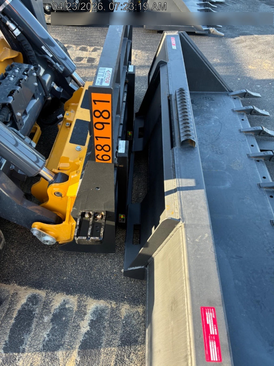 2026 ARROW MATERIAL HANDLING 72" Pallet Forks - Arrow