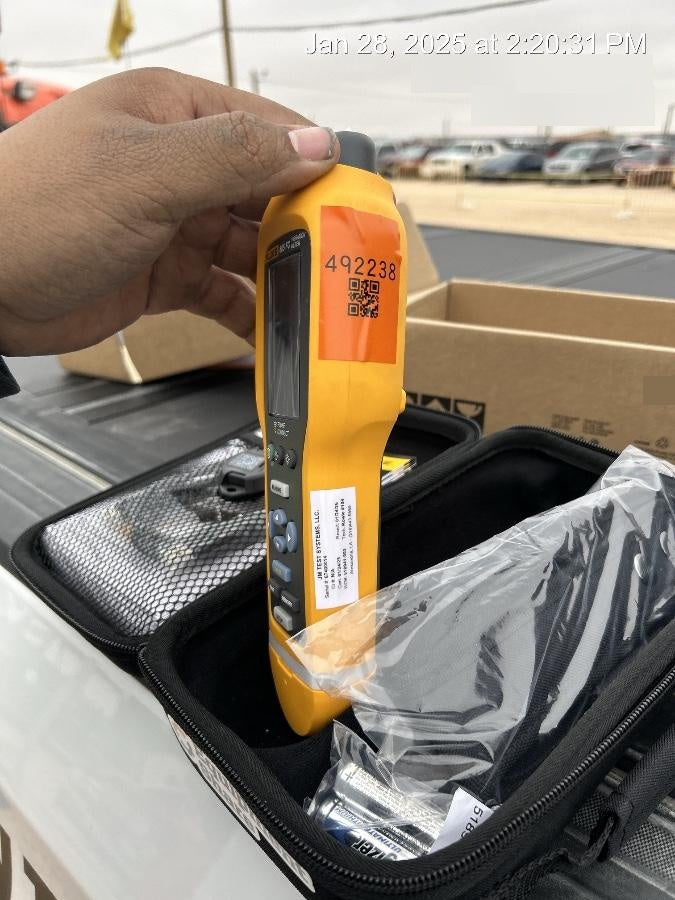 2025 FLUKE 805 FC