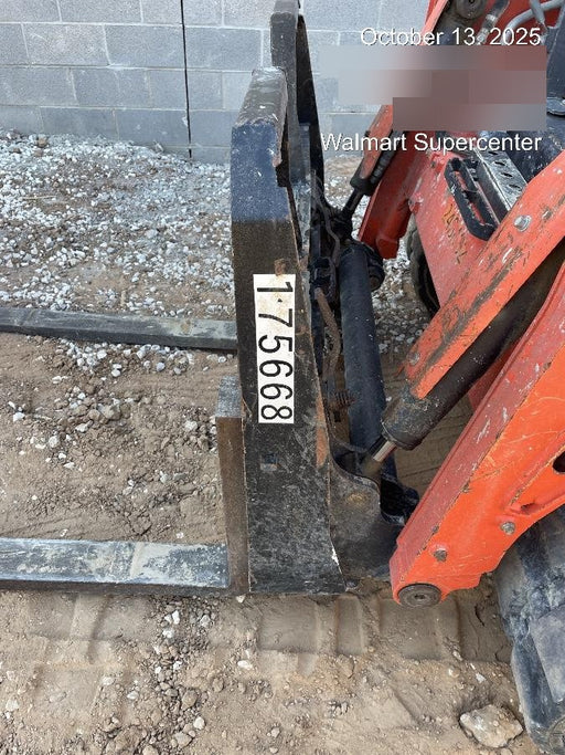 2021 FEMA 48" Pallet Forks - FEMA