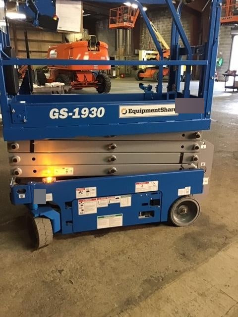 2019 Genie GS-1930 Half Height Swing Gate, 800W Inverter