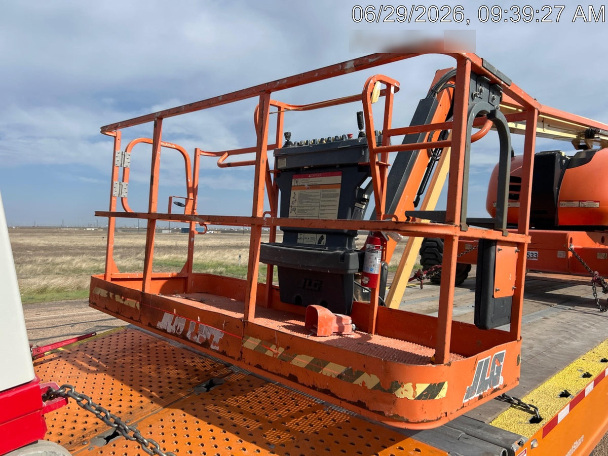 2022 JLG 600AJ
