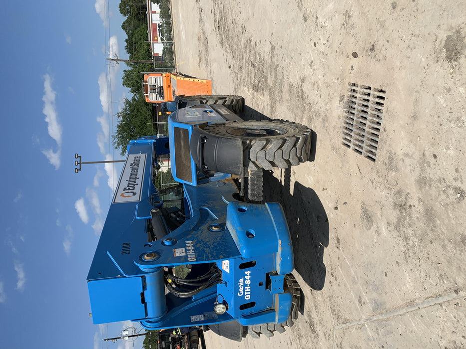 2019 GENIE GTH-844