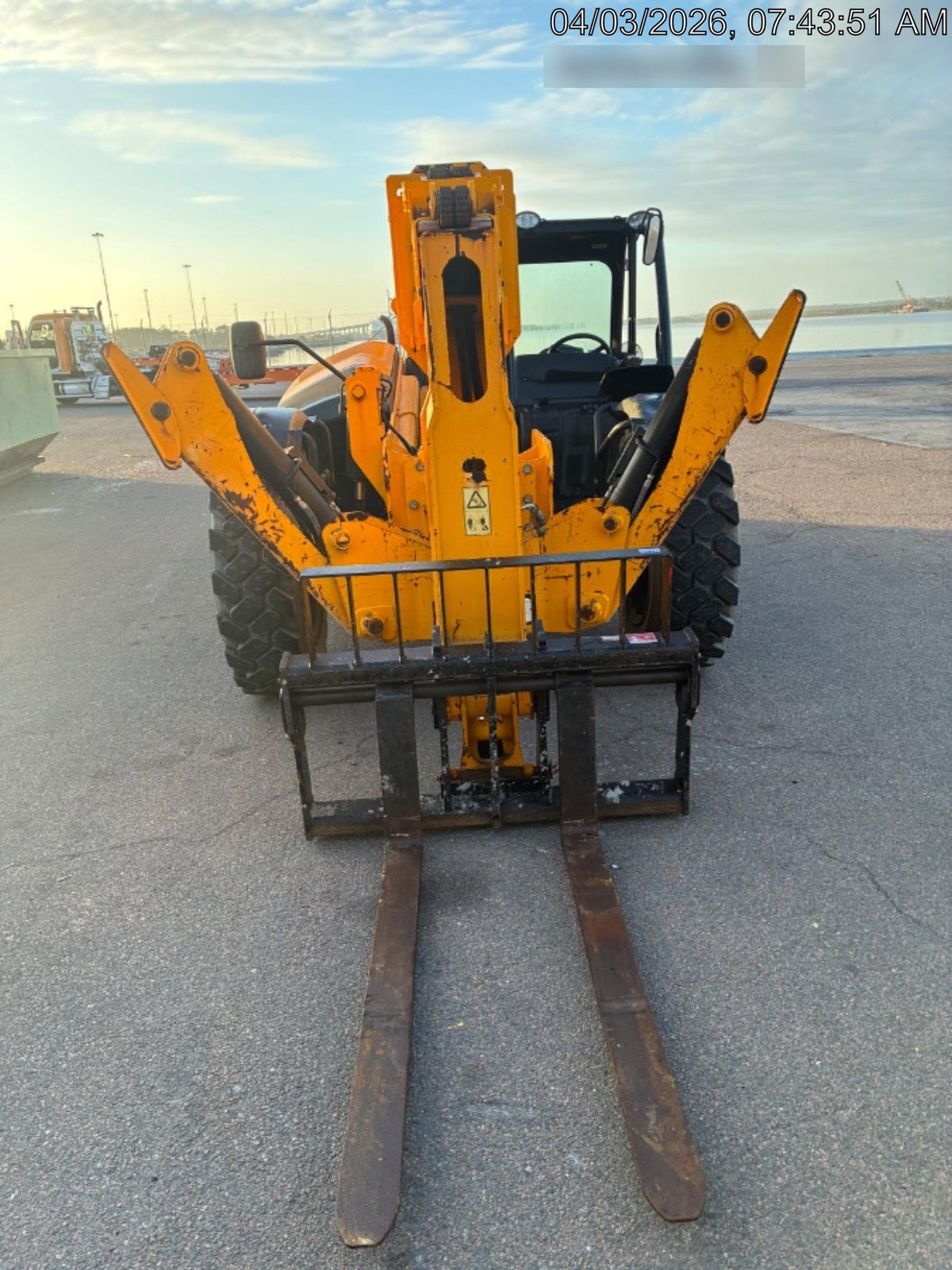 2022 JCB 512-56