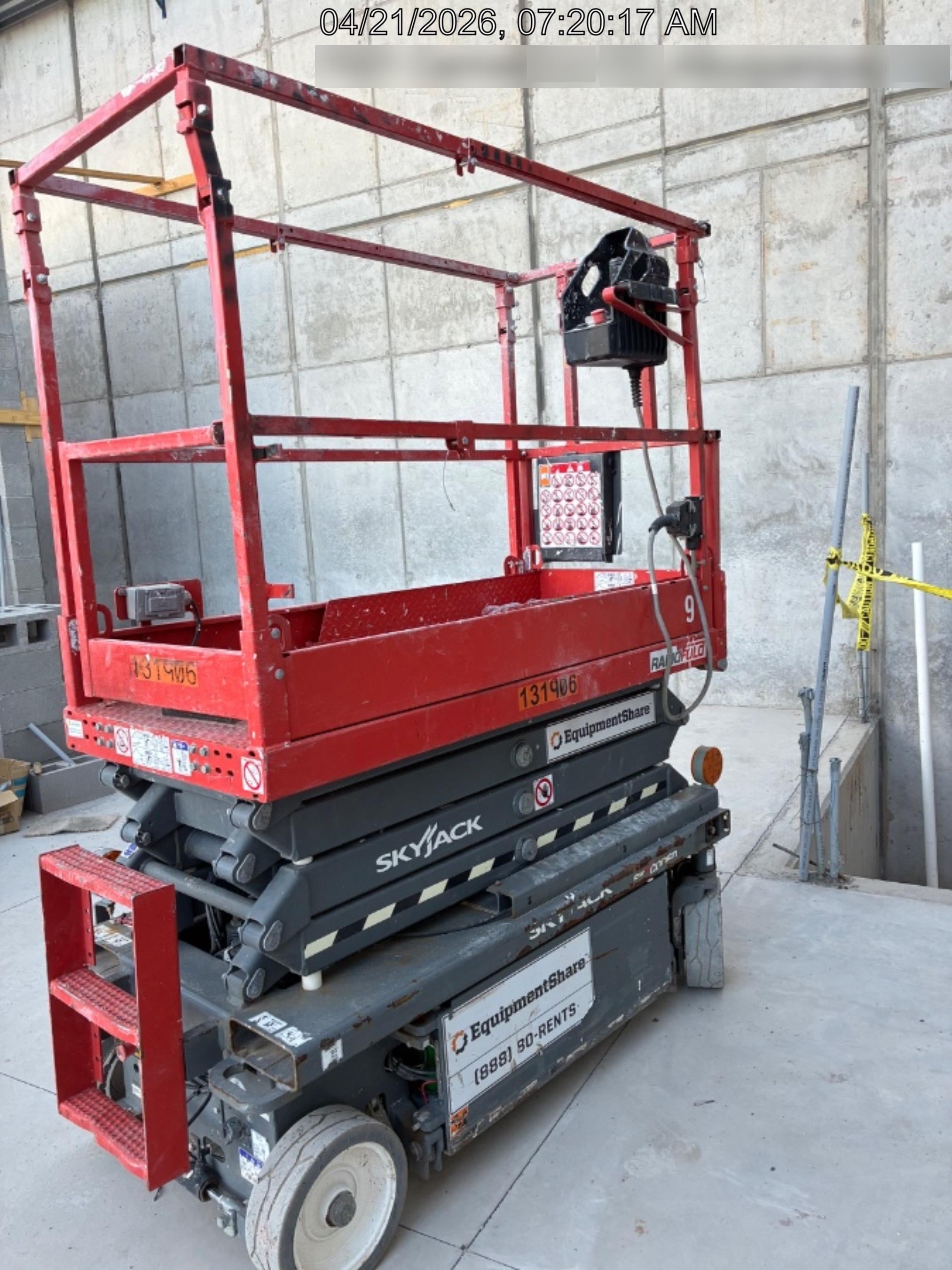 2021 SKYJACK SJ3219