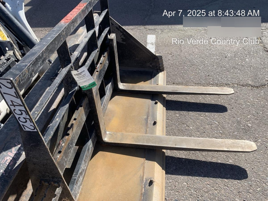 2022 ARROW MATERIAL HANDLING 48" Pallet Forks - Arrow