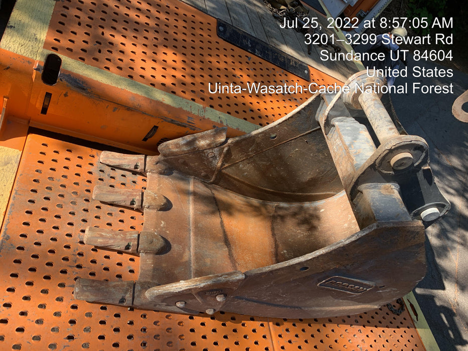 2020 DOOSAN 30" Bucket - Doosan