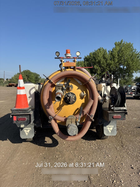 2022 VAC-TRON LP573XDT