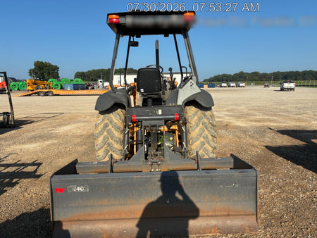 2019 Case 570N EP Canopy, 4WD, GP Front Bucket, Dual Tilt Cylinder, 84" Box Blade w/ Scarifier, Wheel Weights, Beacon
