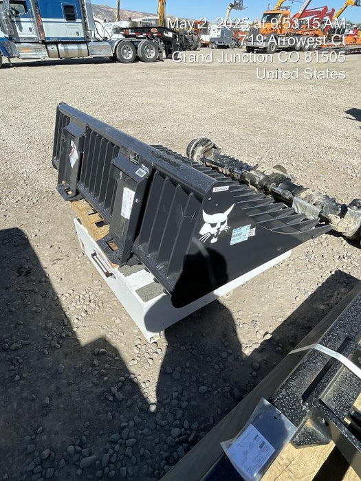 2025 BOBCAT 74" Rock Bucket - Bobcat