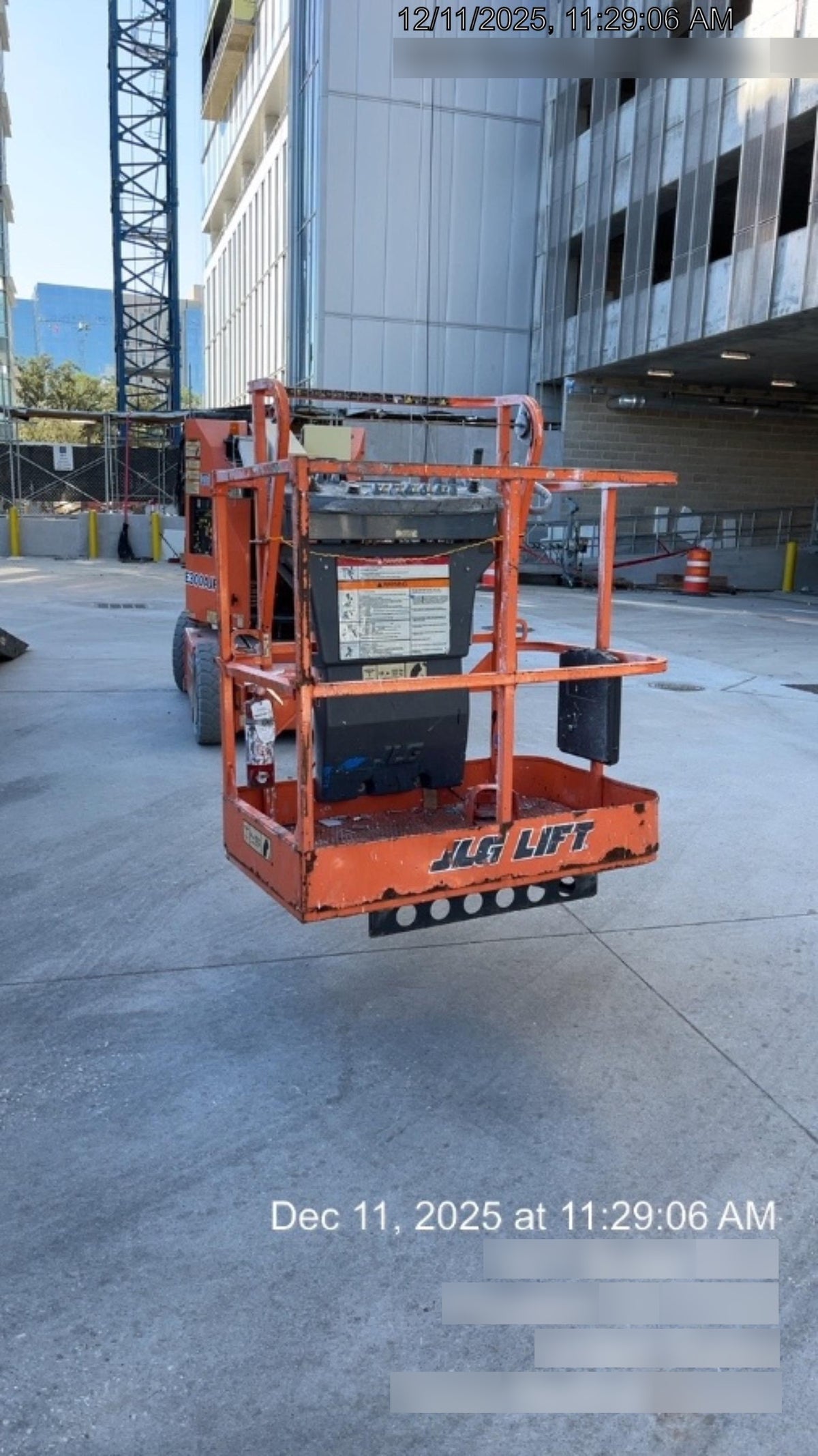 2019 JLG E300AJP