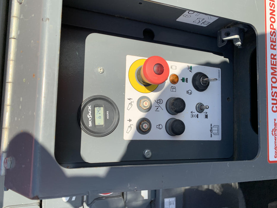 2018 SKYJACK SJ6832 RT