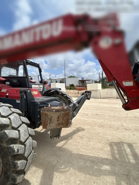 2018 Manitou MTA10055 MTA10055 - 74 HP T4, Canopy, Worklights/Strobe, Beacon, 66" Carriage, 60" Forks, Solid Tires, Lift Hook, Aux Hydraulics