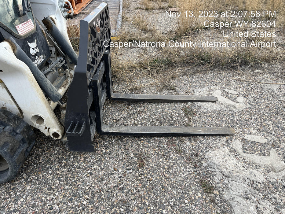 2023 PALADIN 48" Pallet Forks - Paladin