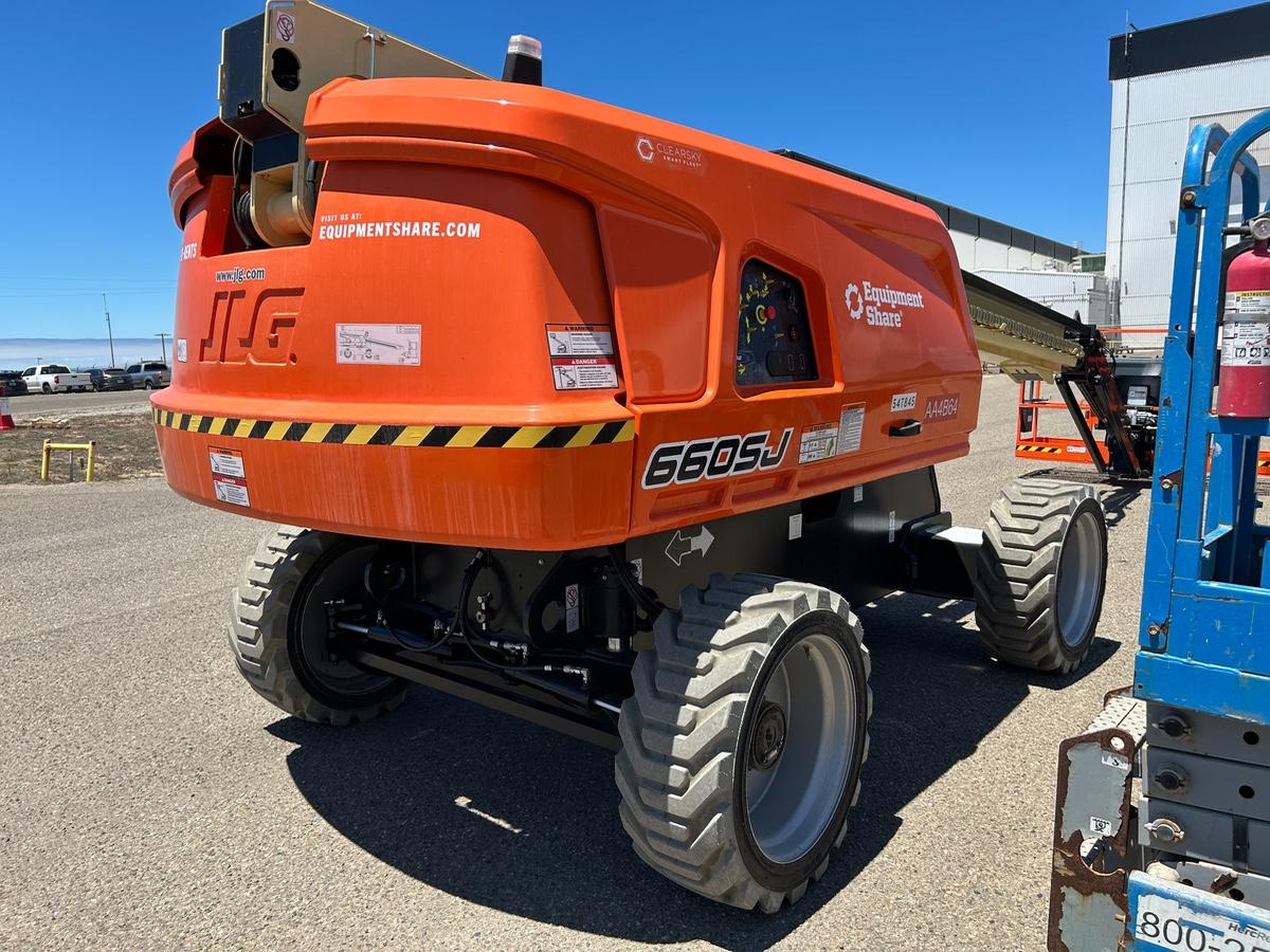 2025 JLG 660SJ