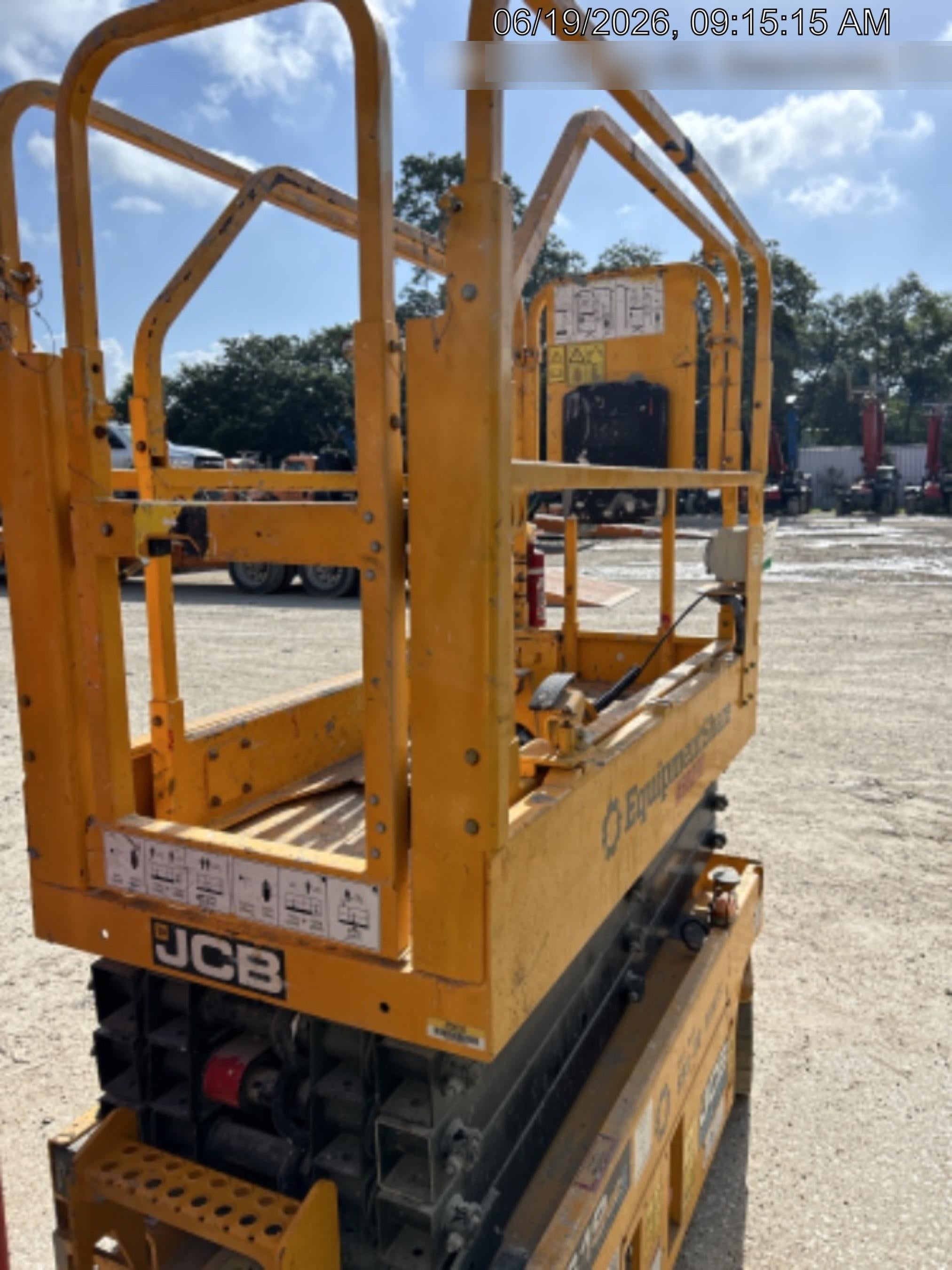 2024 JCB S1932E
