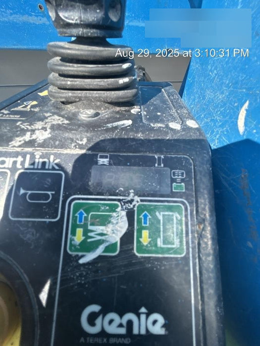 2019 Genie GS-4047 Folding rails with half height swing gate