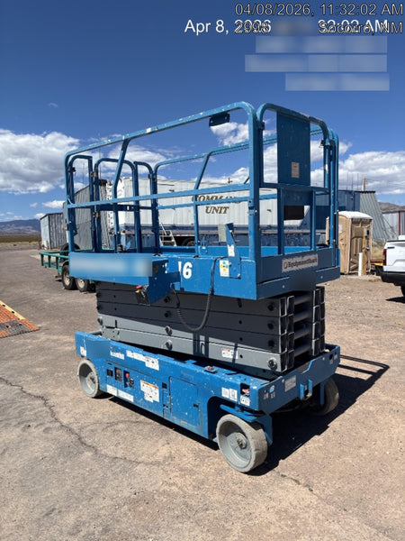 2018 Genie GS-3246 Genie GS-3246 w/Folding rails, Full height swing gate