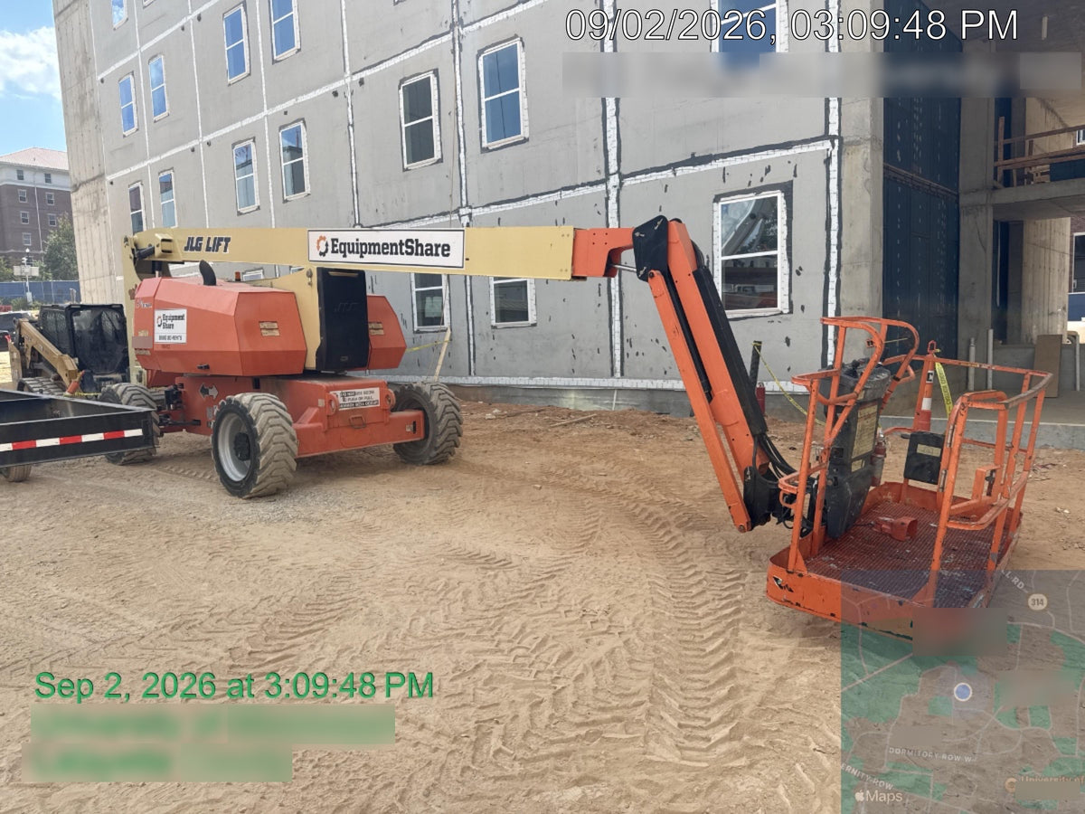 2020 JLG 800AJ
