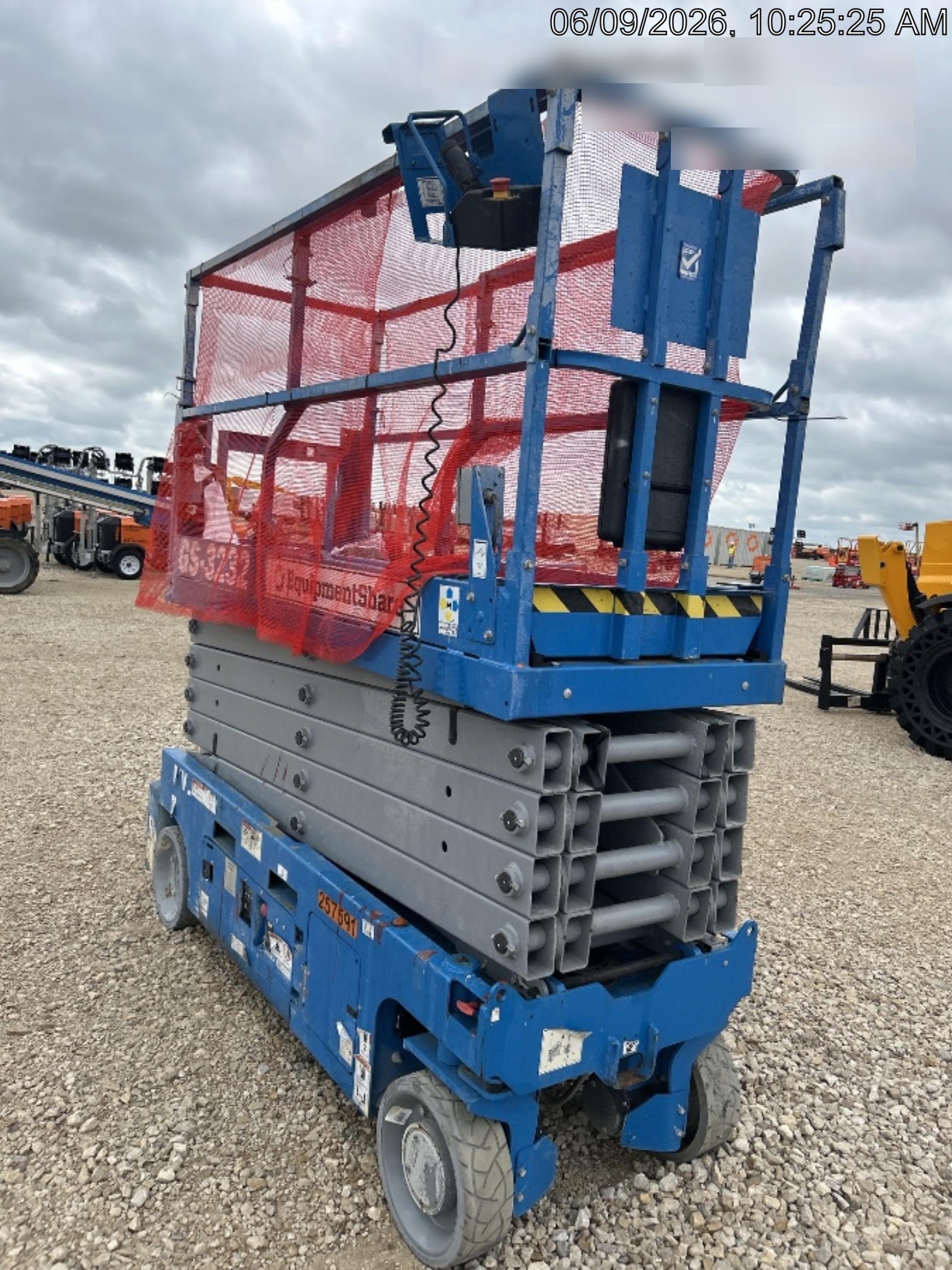 2022 GENIE GS-3232