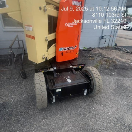 2025 JLG E300AJP