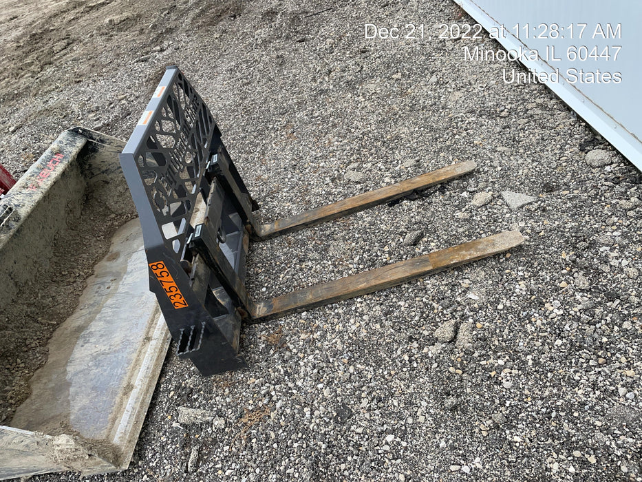 2022 PALADIN 48" Pallet Forks - Paladin