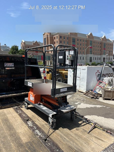 2023 JLG 1030P
