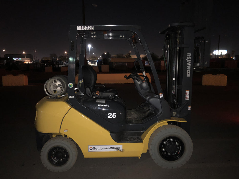 2020 KOMATSU FG25T-16